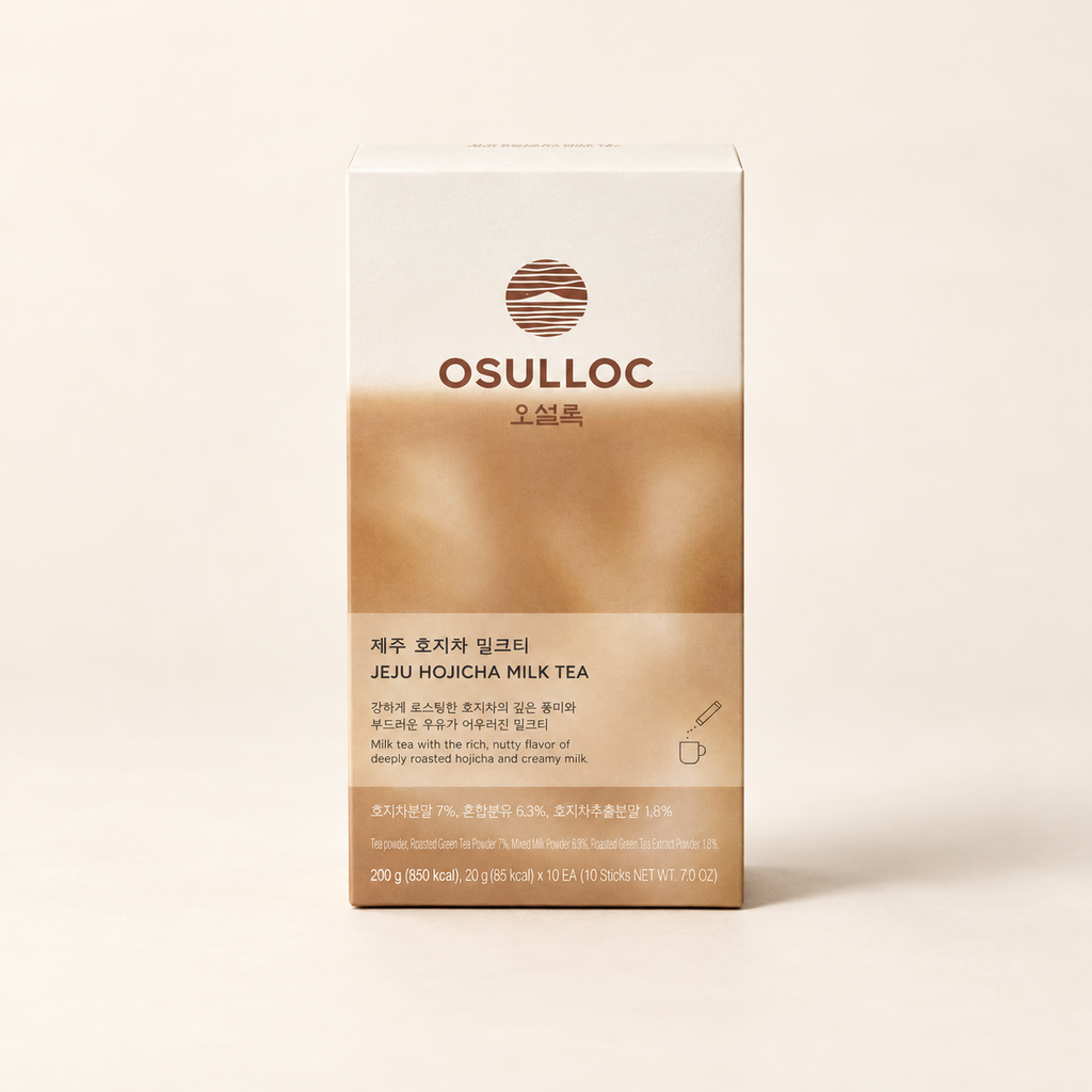 OSULLOC Jeju Hojicha Milk Tea — Caja sobre un fondo marfil cálido.